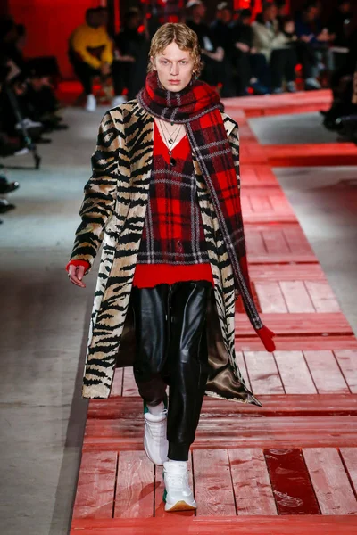 Look 21
